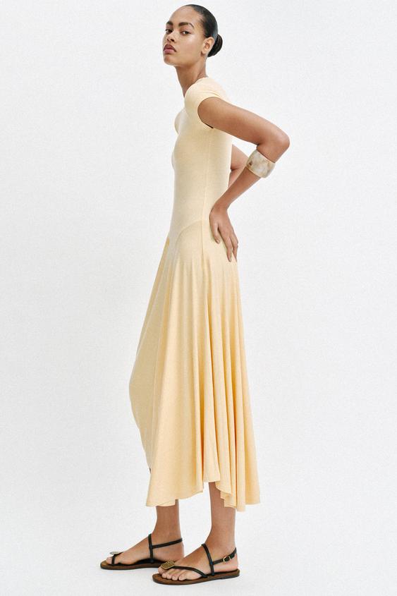 Robe longue asymétrique