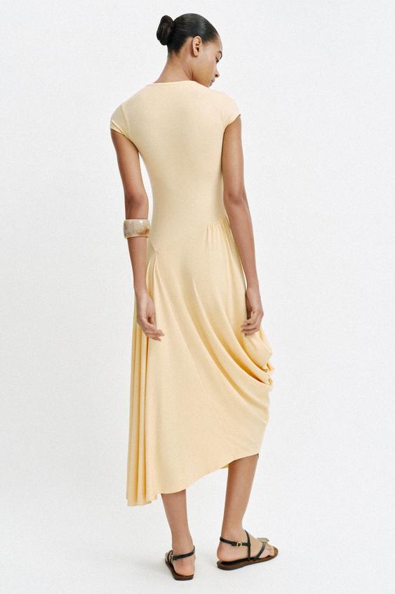 Robe longue asymétrique