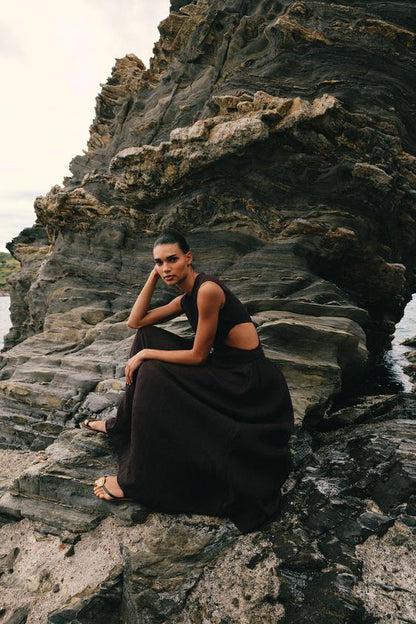 Robe contrastée en maille à découpes
