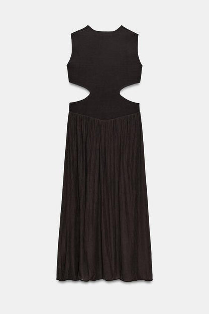 Robe contrastée en maille à découpes