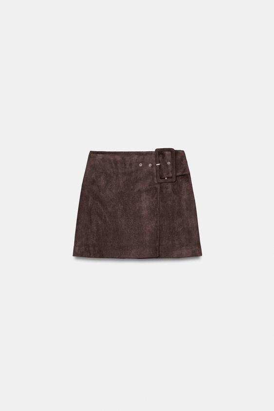 Jupe mini effet suédine à boucle