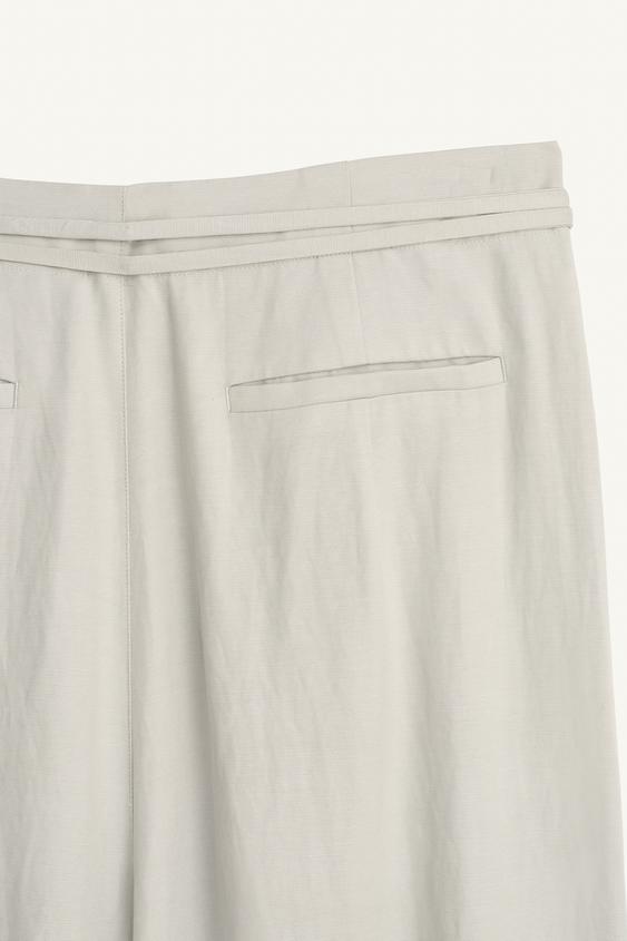 Pantalon contrasté en dentelle Édition limitée