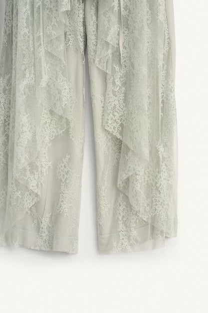 Pantalon contrasté en dentelle Édition limitée