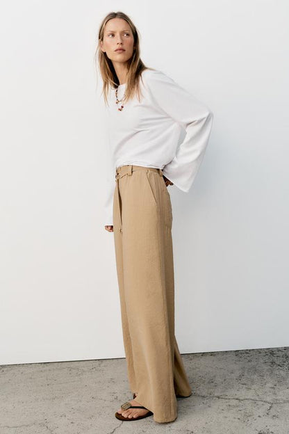Pantalon droit avec ceinture