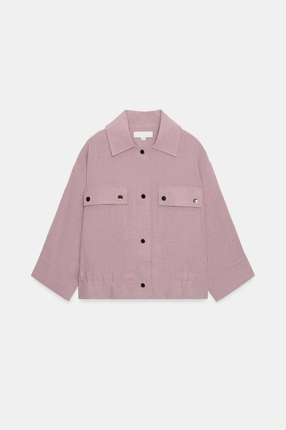 Veste courte à manches retroussées