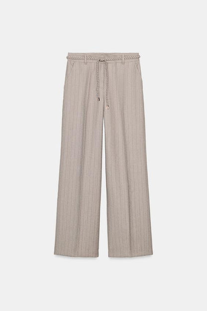 Pantalon à chevrons avec ceinture tressée