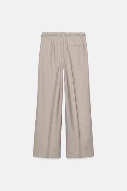 Pantalon à chevrons avec ceinture tressée