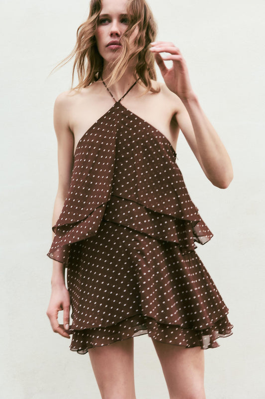 Robe dos-nu à volants à pois