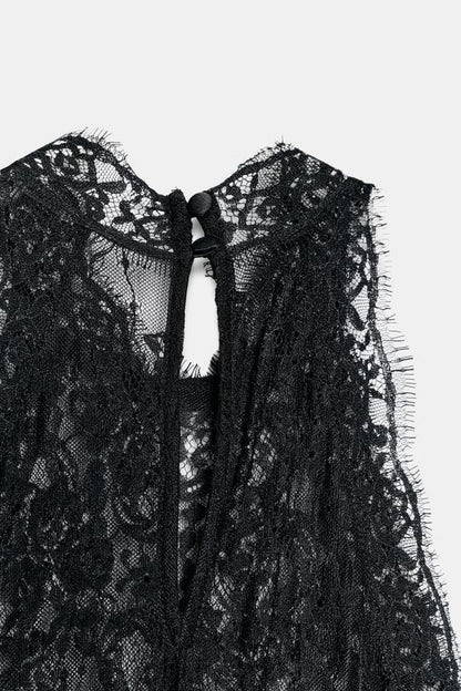 Robe nuisette en dentelle