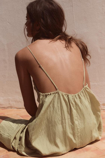 Robe midi fluide à dos ouvert