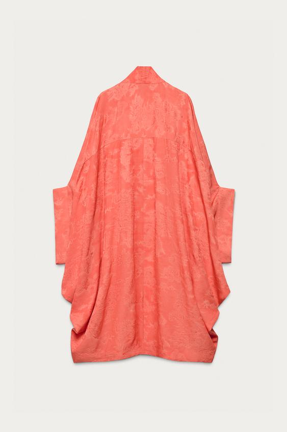 Kimono en jacquard Marisa Berenson x Zara