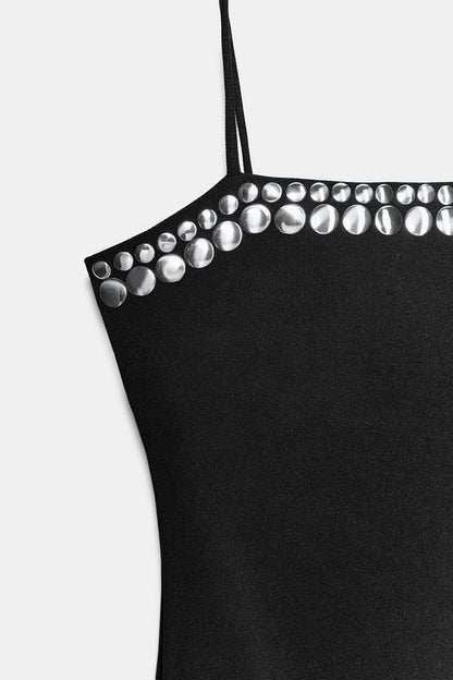 Robe mini à clous
