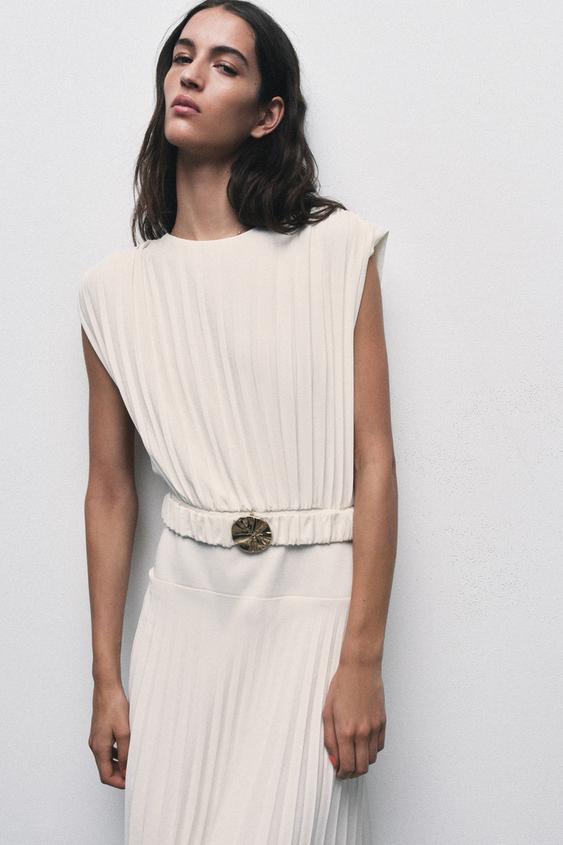 Robe midi plissée avec ceinture
