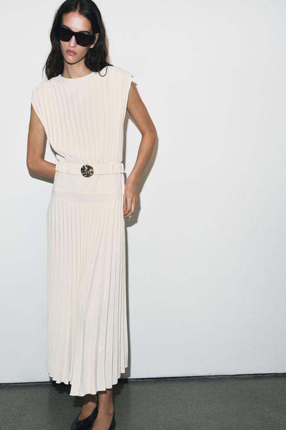 Robe midi plissée avec ceinture