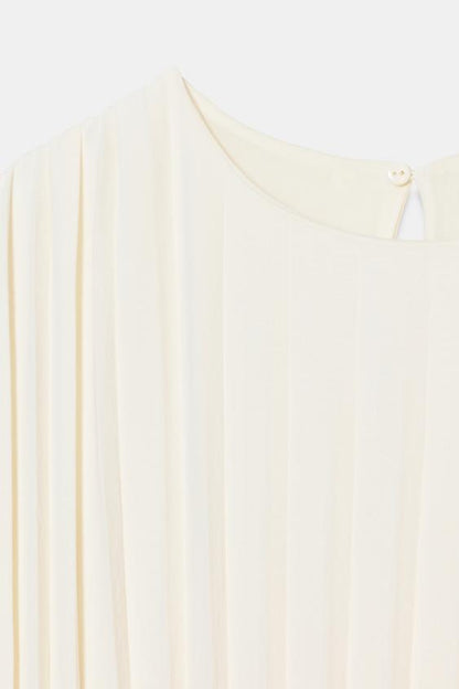 Robe midi plissée avec ceinture