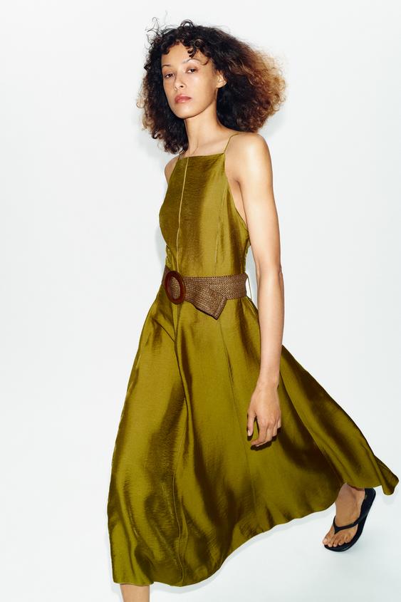 Robe midi avec ceinture