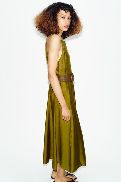 Robe midi avec ceinture