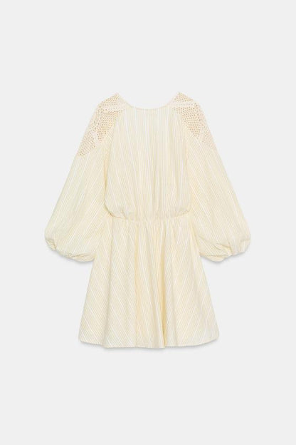 Robe mini contrastée au crochet