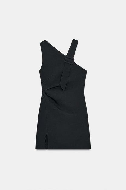 Robe courte asymétrique à boucle