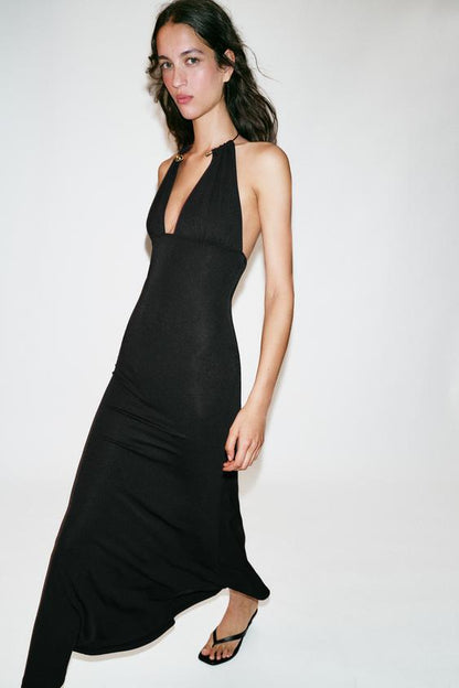 Robe dos-nu ras-de-cou