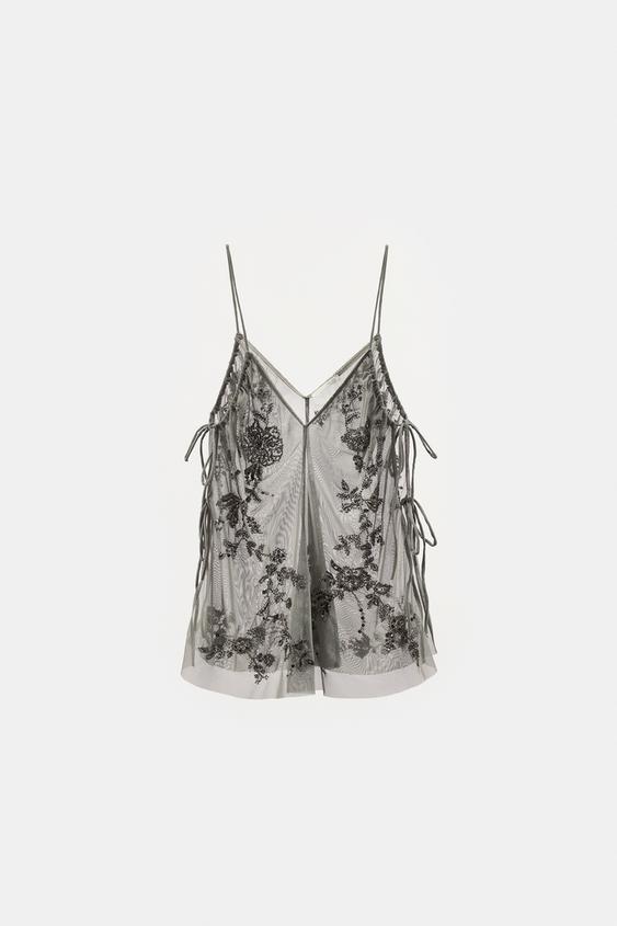 Top brodé à sequins