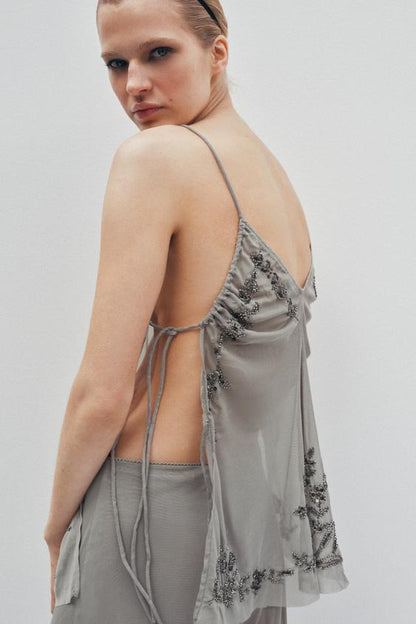 Top brodé à sequins