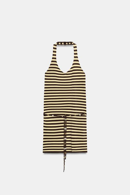 Robe dos-nu à rayures avec ceinture