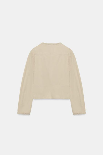 Veste à boutons contrastée en dentelle