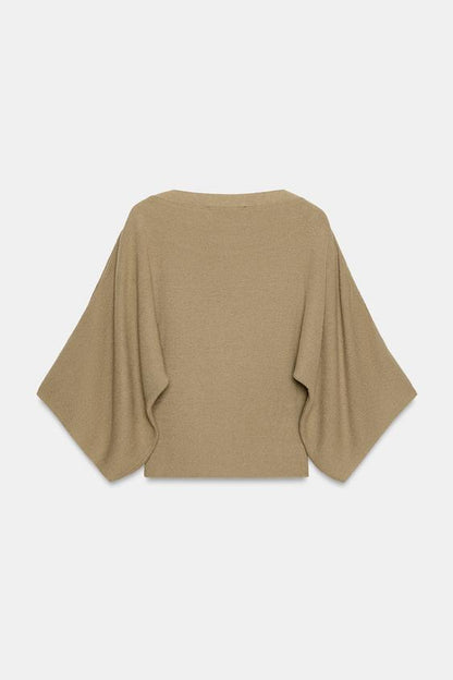 Pull en maille à manches cape et boutons