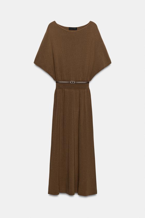 Robe midi en maille avec ceinture