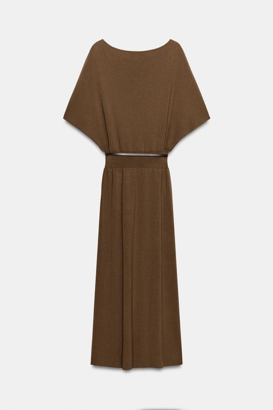 Robe midi en maille avec ceinture