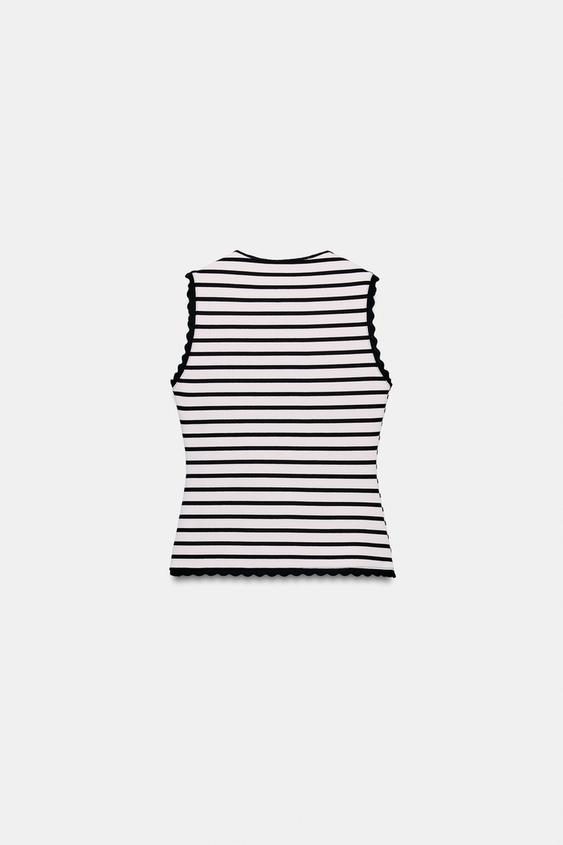 Top façon gilet à rayures à boutons