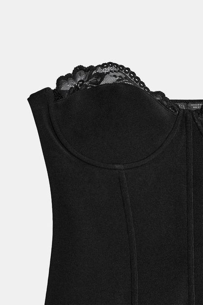 Corset extensible en dentelle