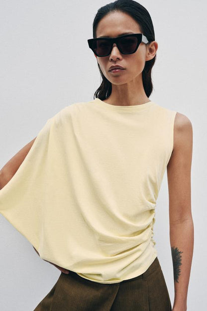 Top asymétrique drapé