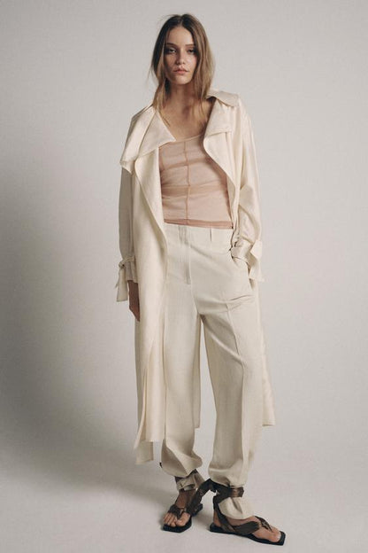 Top en tulle à coutures apparentes
