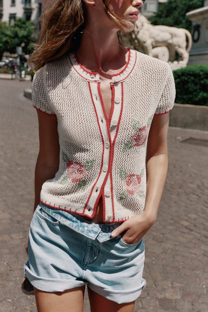 Veste en maille à fleurs brodées