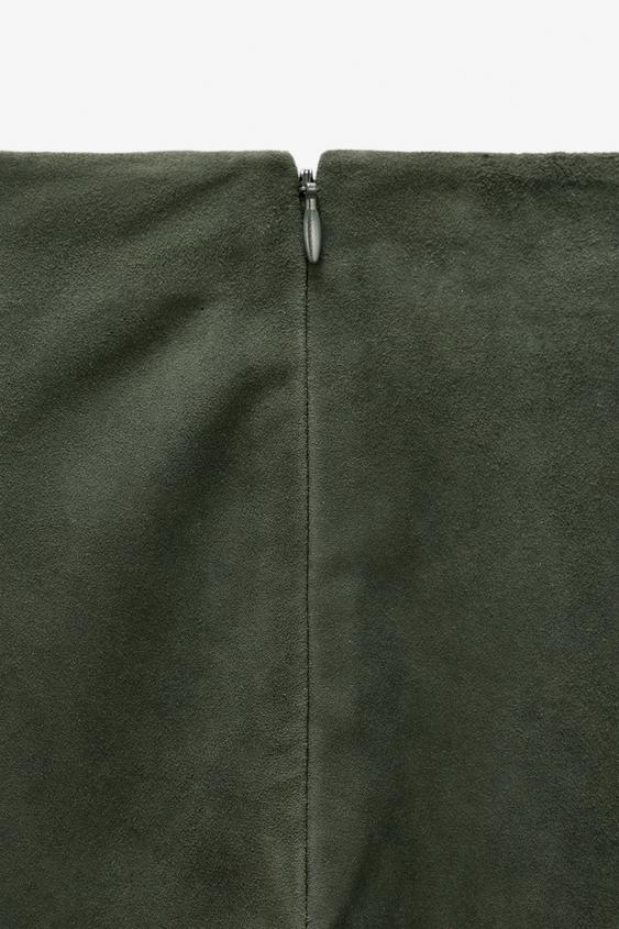 Jupe minimaliste en cuir suédé Édition limitée