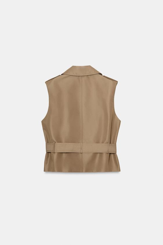 Gilet croisé avec ceinture et épaulettes