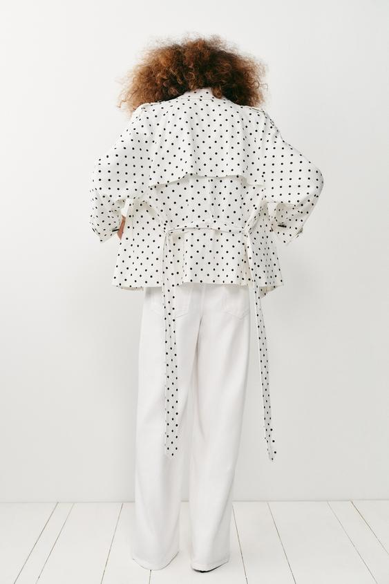 Blouson trench à pois avec ceinture
