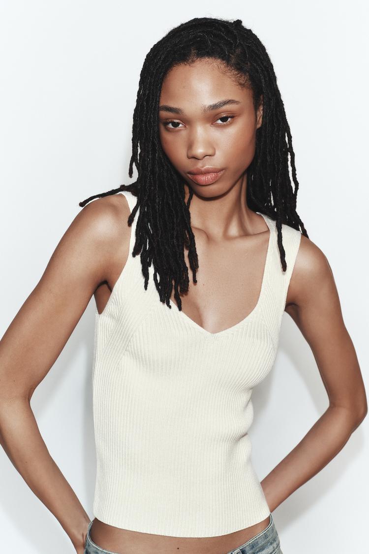 Top côtelé en maille à décolleté en V