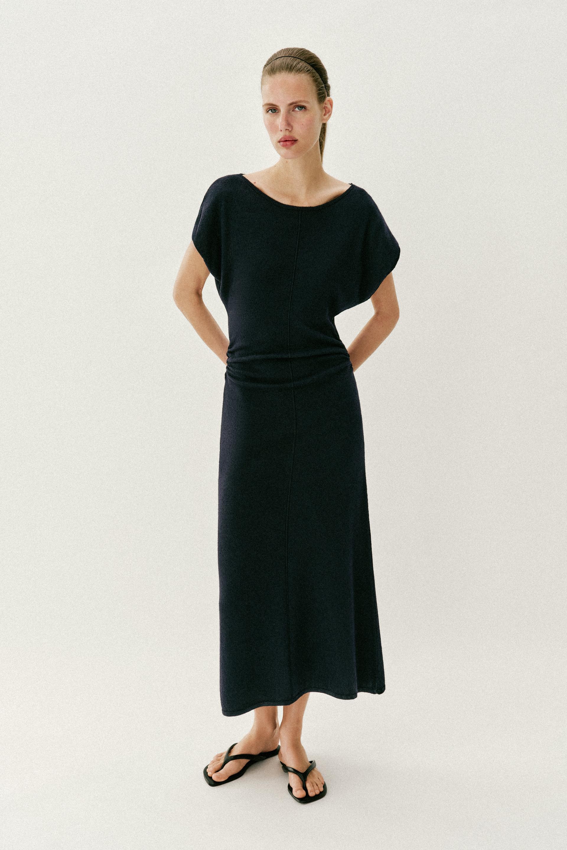 Robe longue en maille à fronces latérales