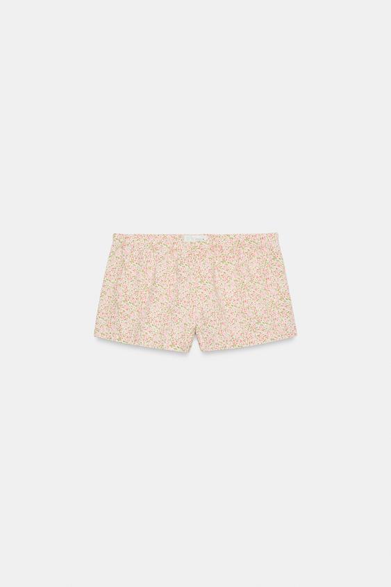 Short à fleurs