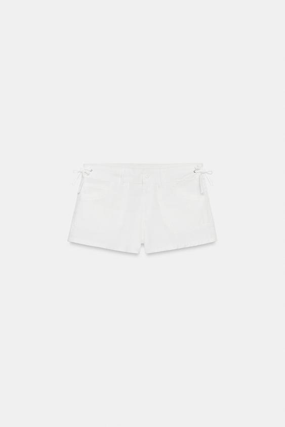 Short à poches à cordons