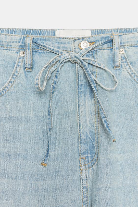 Jean fluide en denim TRF