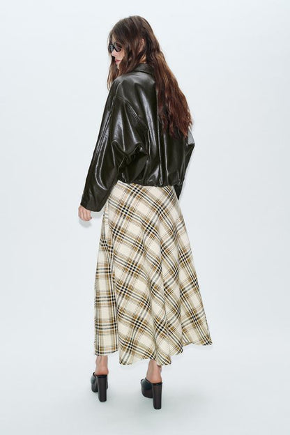Jupe midi asymétrique à carreaux
