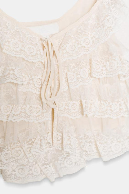 Top à volants en dentelle