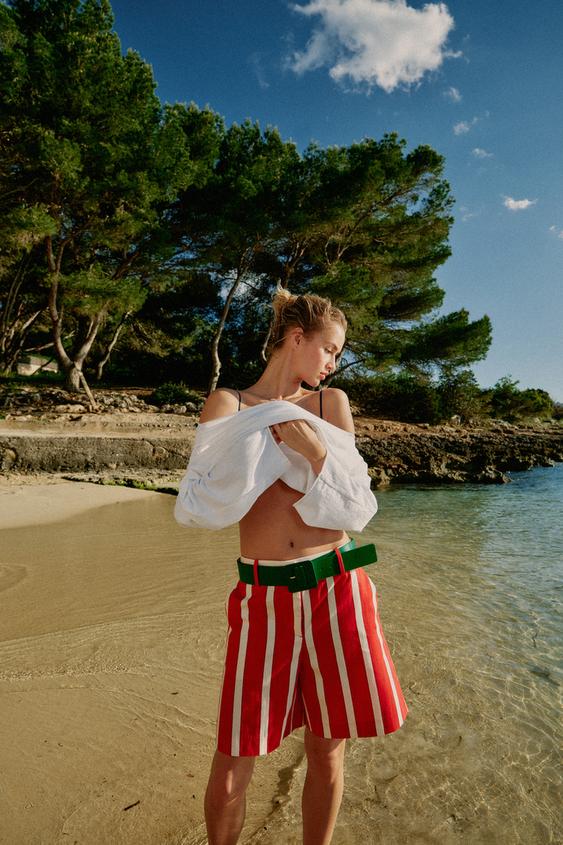 Bermuda à rayures avec ceinture