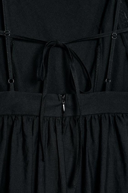 Robe midi brodée ajourée