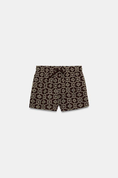 Bermuda à broderies ajourées