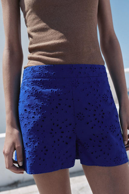 Bermuda à broderies ajourées